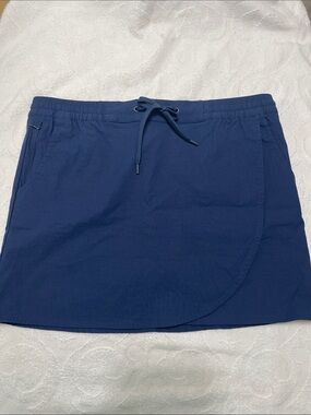 Eddie Bauer Tulip Hem Navy Skort -Sz L